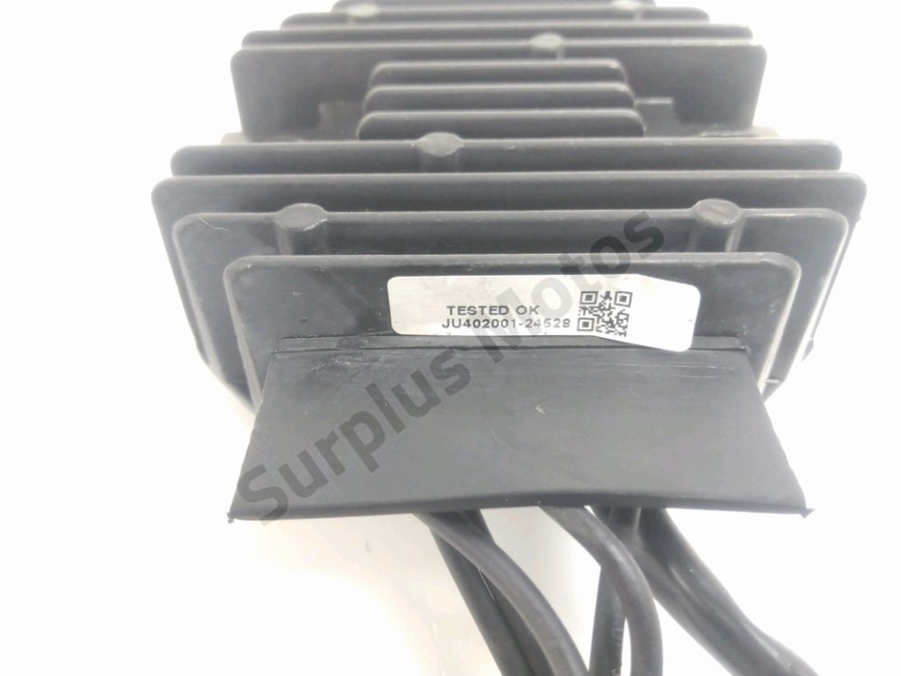 REGULATEUR DE TENSION