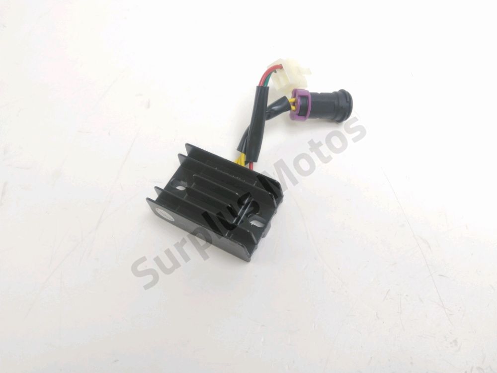 REGULATEUR DE TENSION