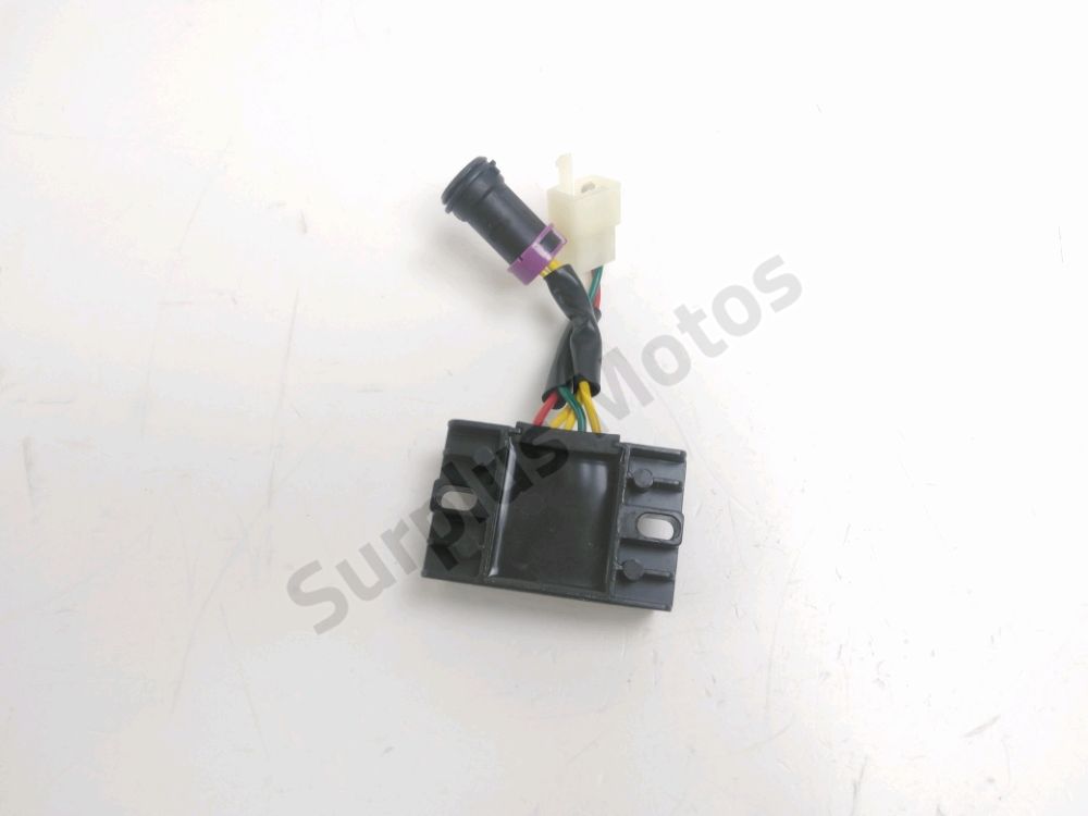 REGULATEUR DE TENSION