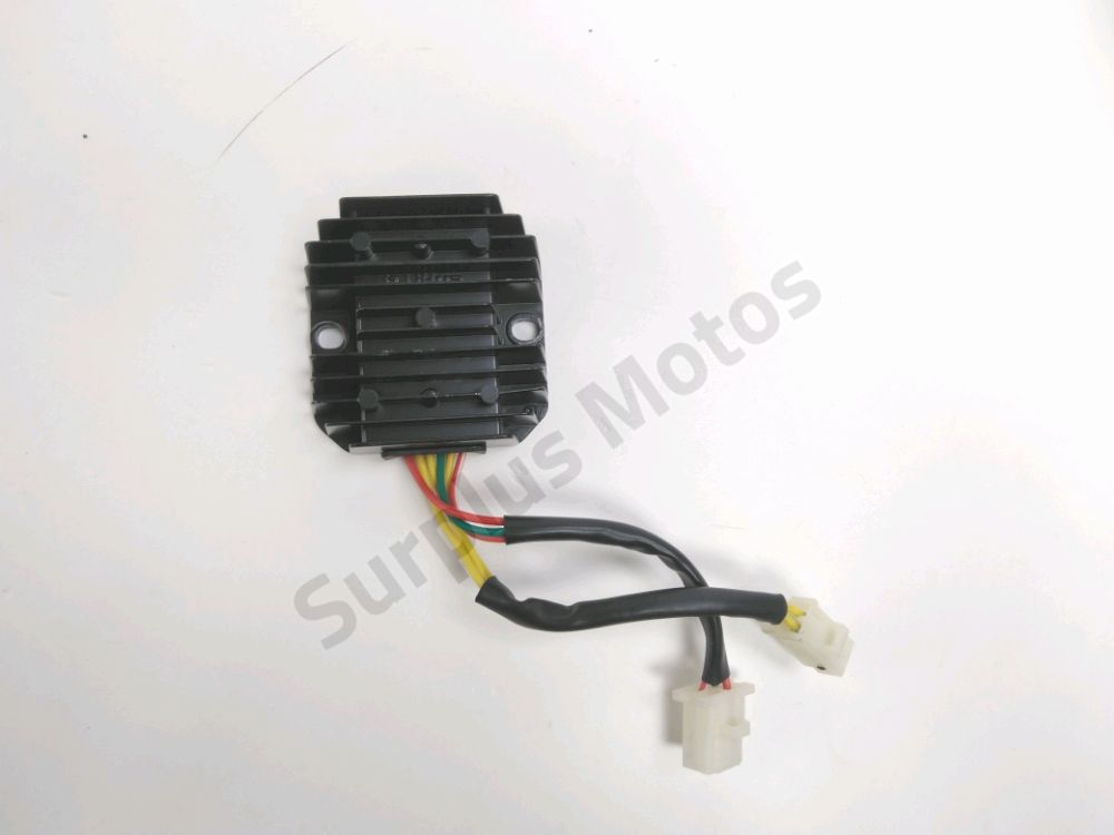 REGULATEUR DE TENSION