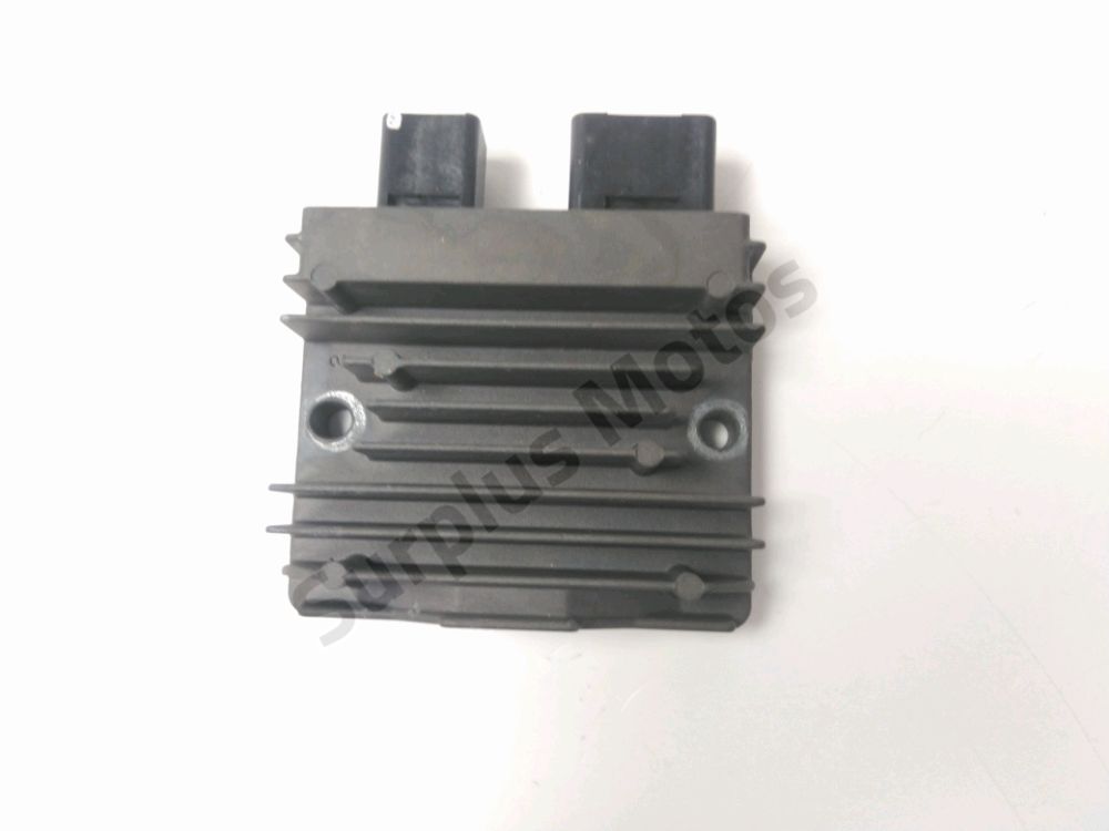 REGULATEUR DE TENSION