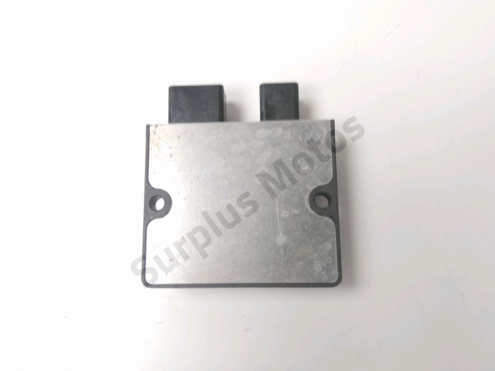 REGULATEUR DE TENSION