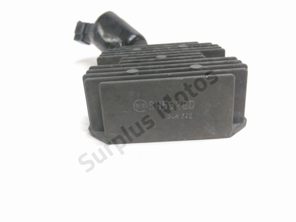 REGULATEUR DE TENSION