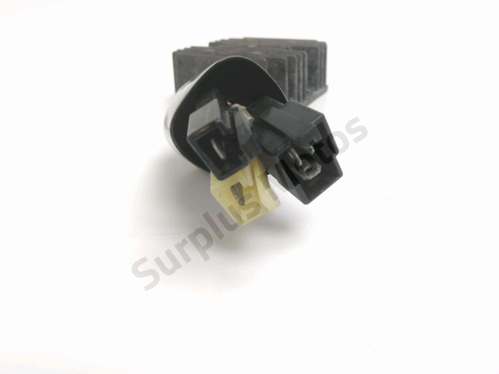 REGULATEUR DE TENSION