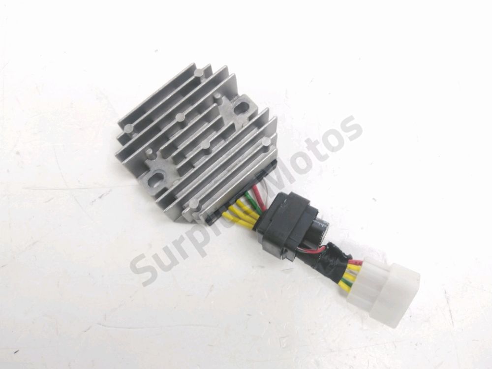 REGULATEUR DE TENSION