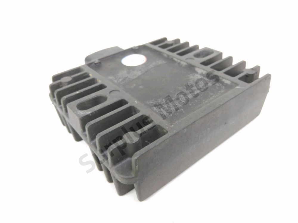 REGULATEUR DE TENSION