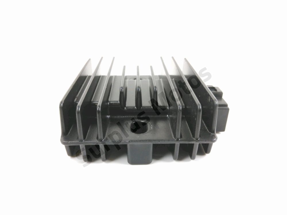 REGULATEUR DE TENSION