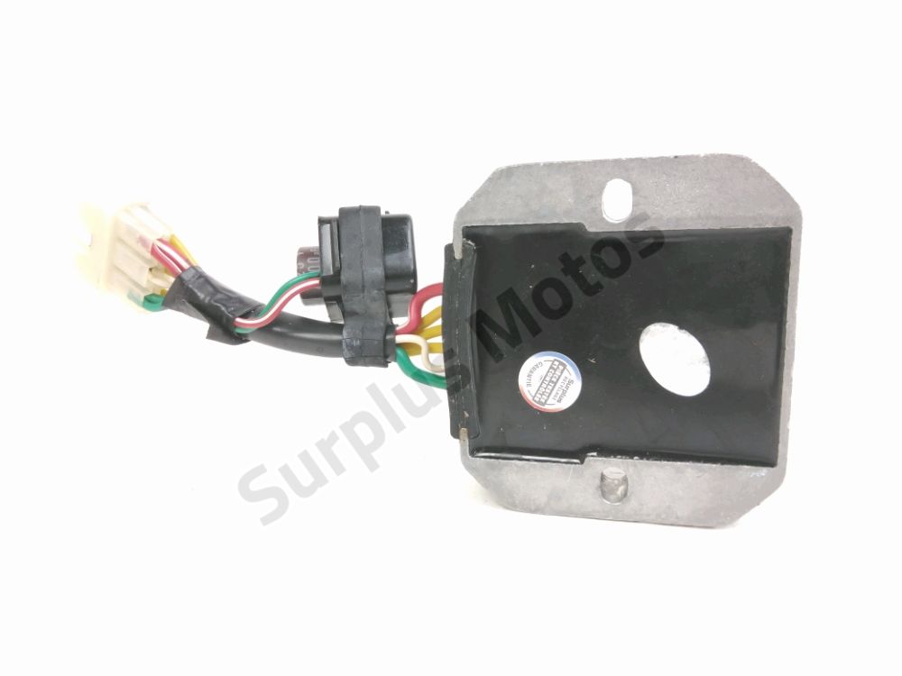 REGULATEUR DE TENSION