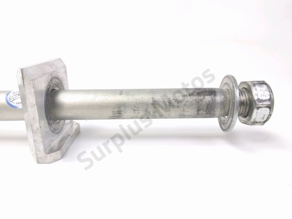 AXE DE ROUE ARRIERE