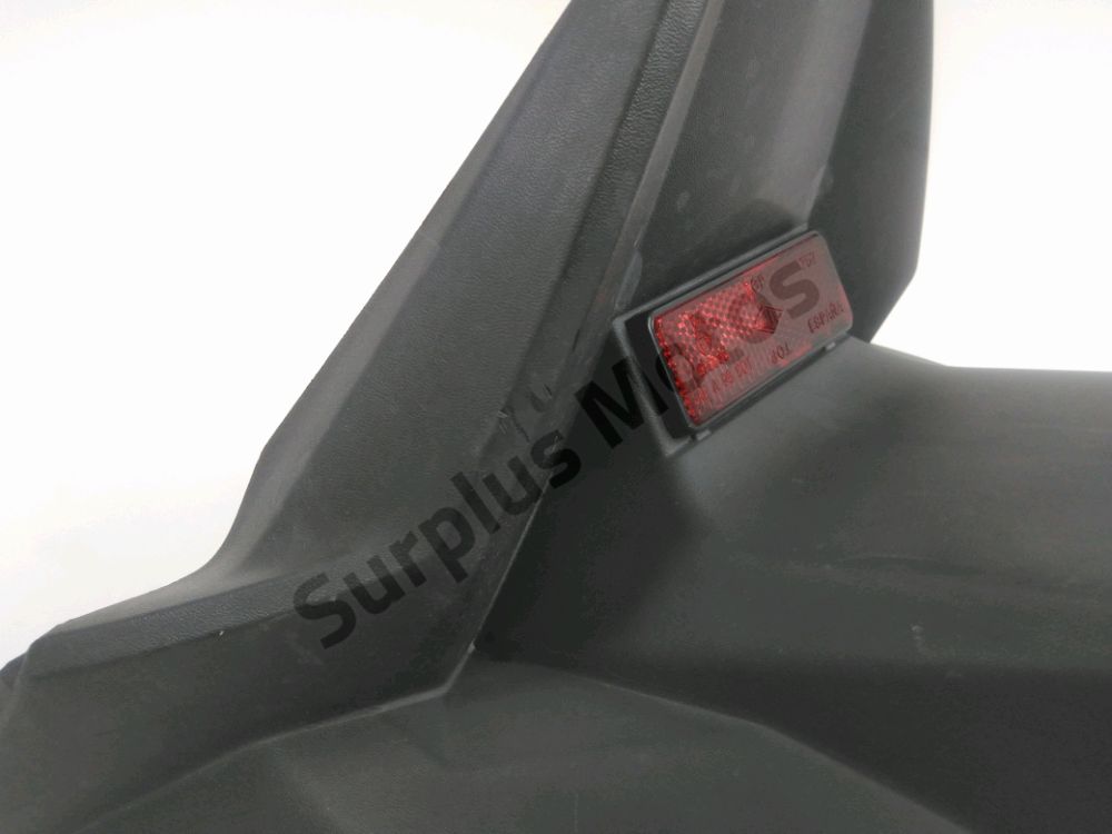 SUPPORT DE PLAQUE ET ECLAIRAGE