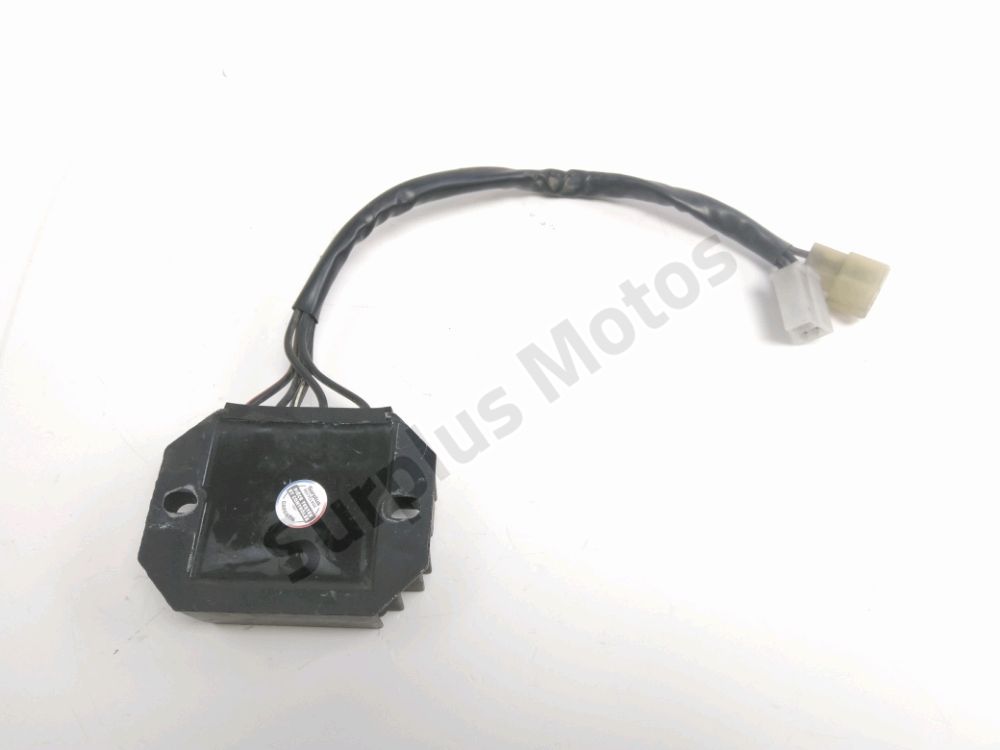 REGULATEUR DE TENSION