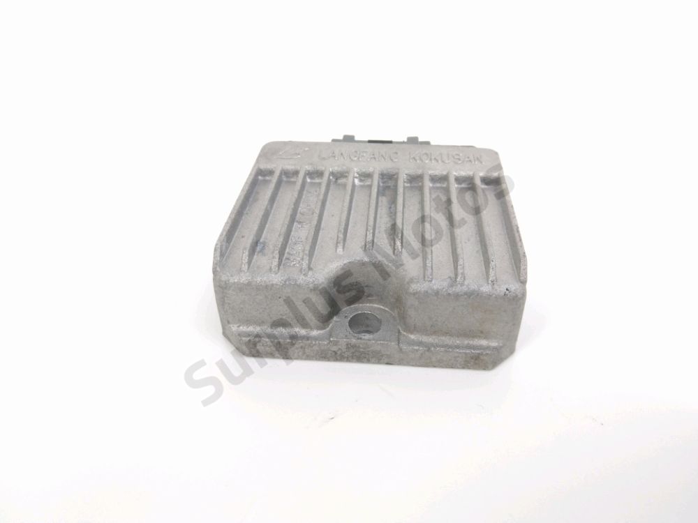 REGULATEUR DE TENSION