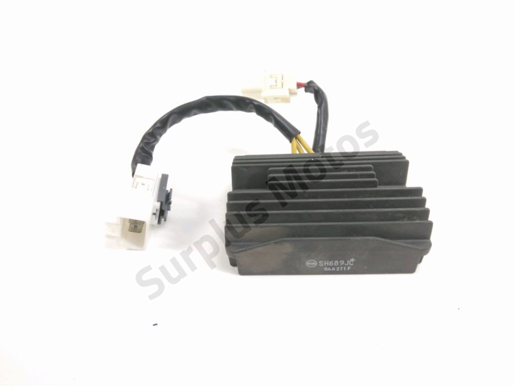REGULATEUR DE TENSION