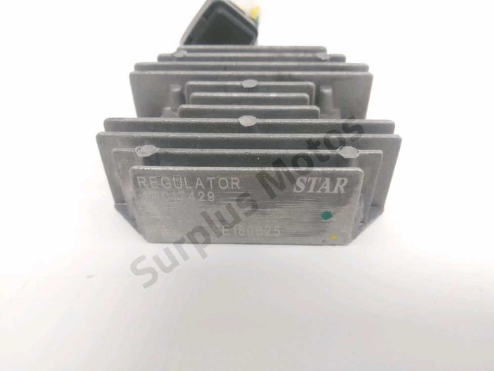 REGULATEUR DE TENSION