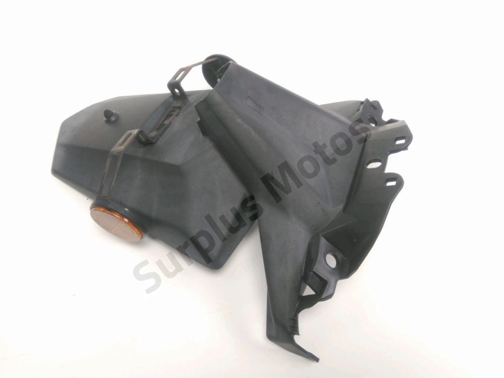 SUPPORT DE PLAQUE ET ECLAIRAGE