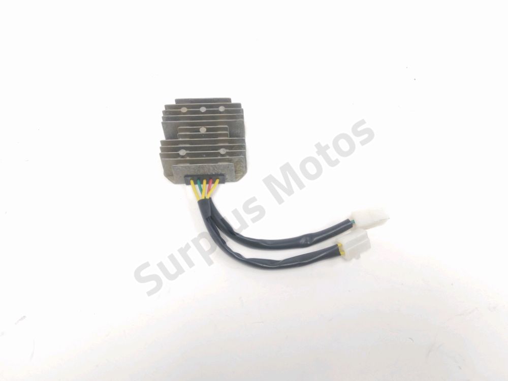 REGULATEUR DE TENSION