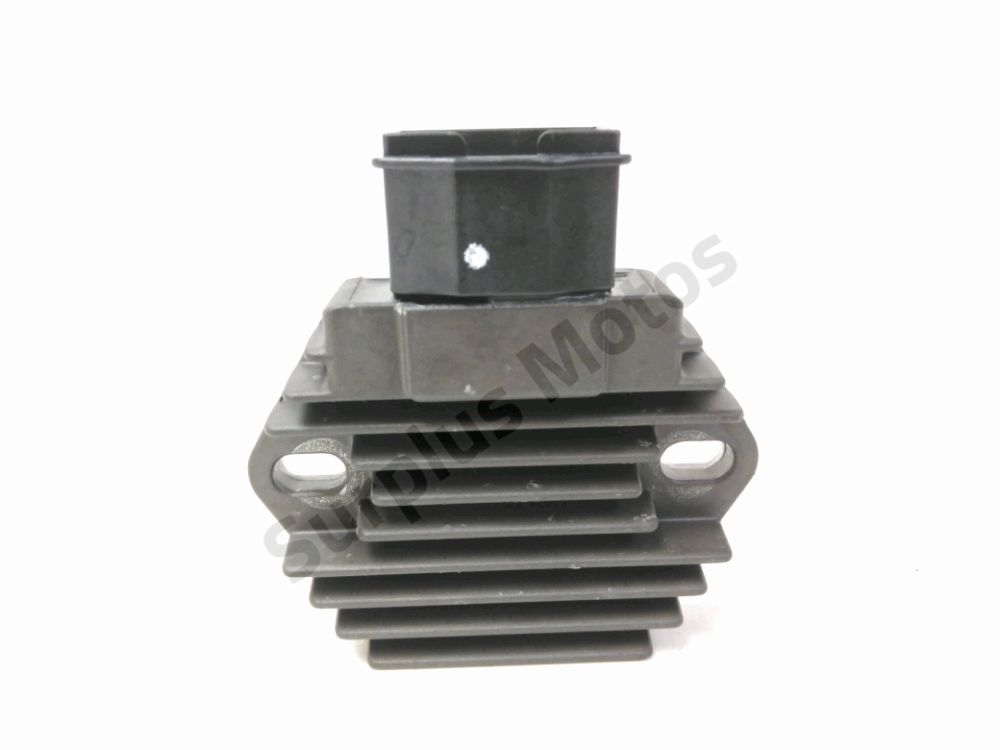 REGULATEUR DE TENSION