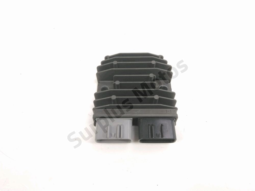 REGULATEUR DE TENSION