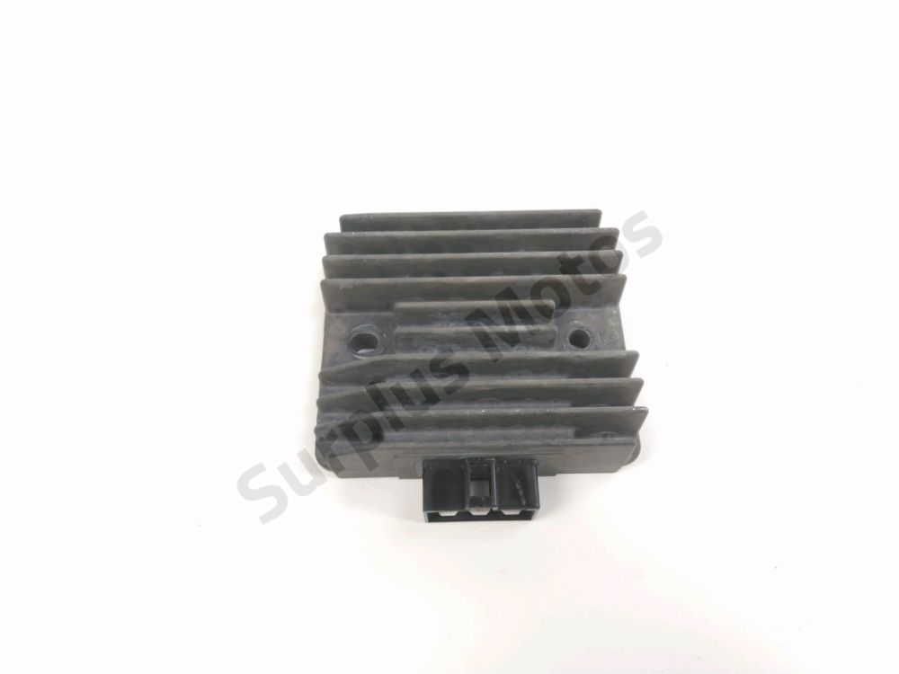 REGULATEUR DE TENSION