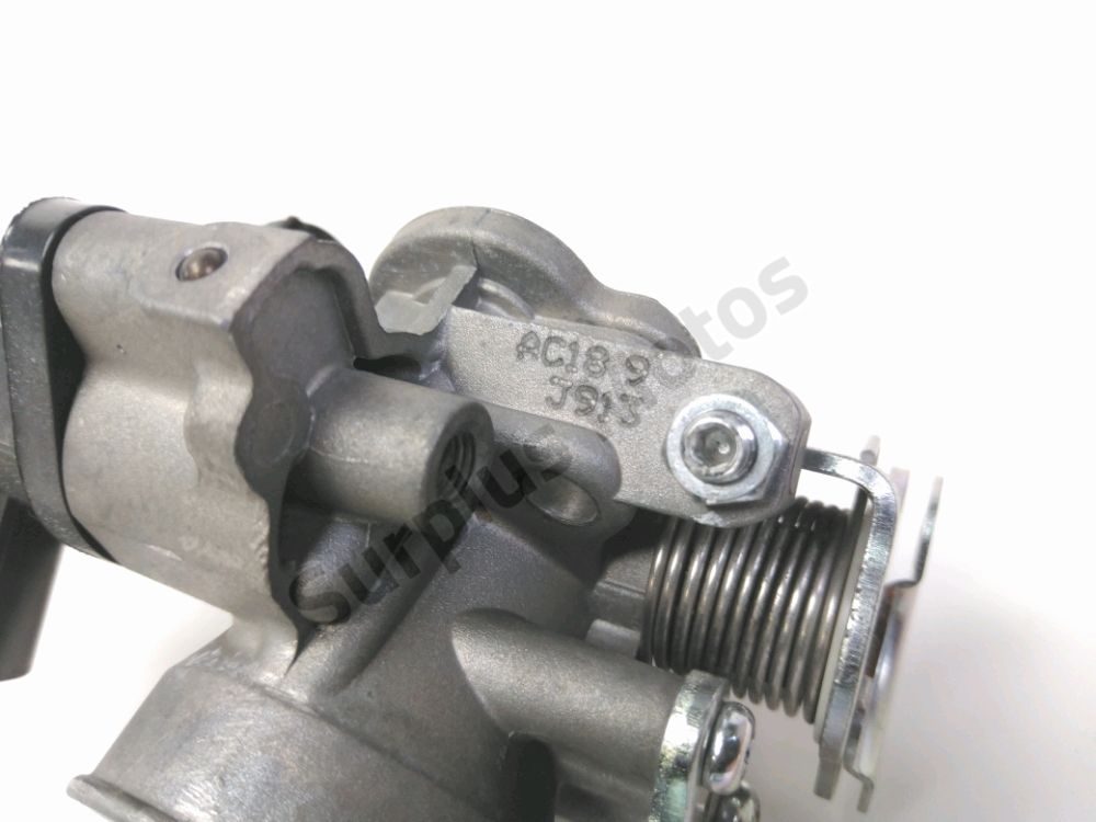 CORPS D'INJECTION DROIT